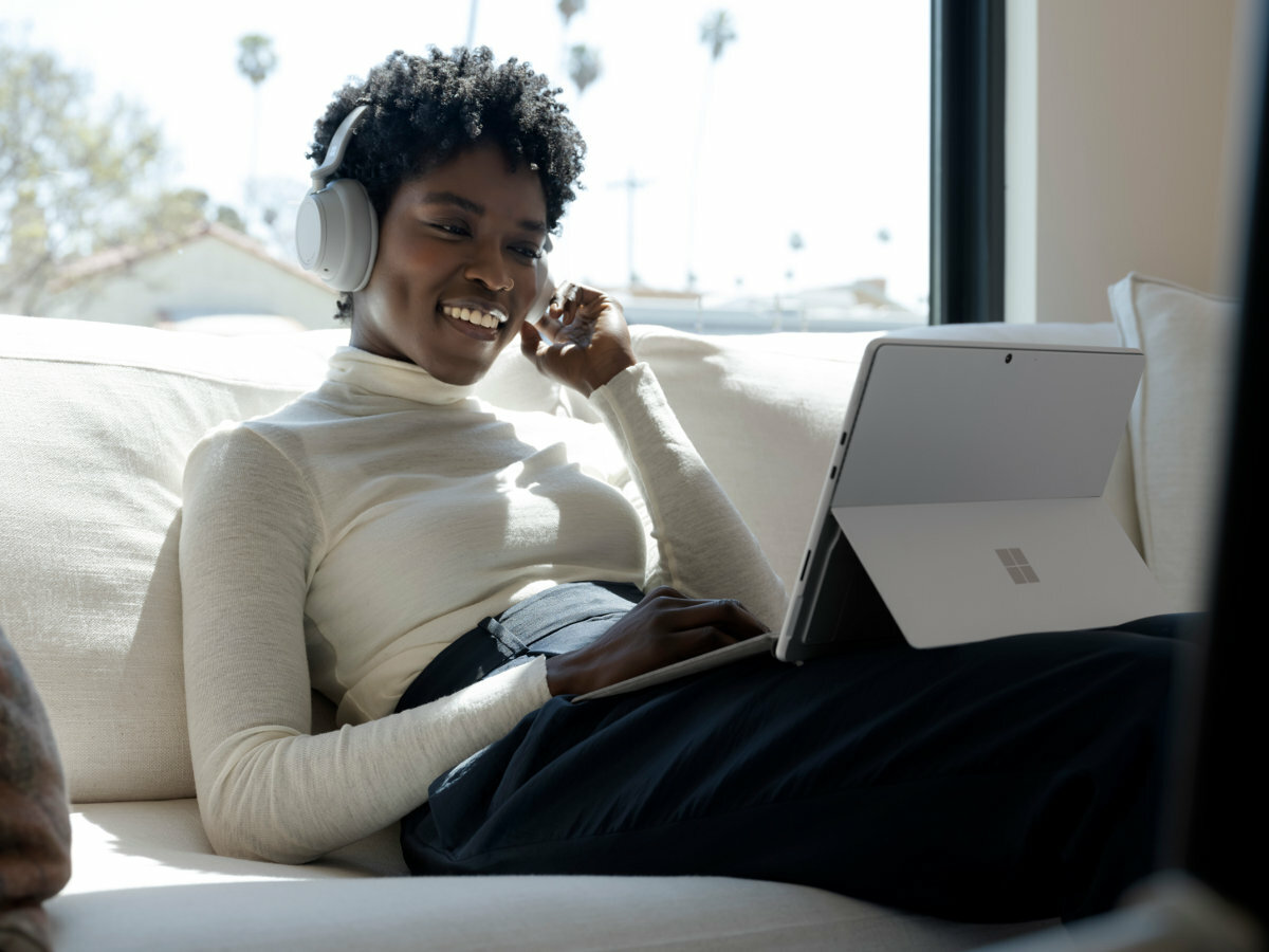 Laptop/Tablet 2w1 MICROSOFT Surface Pro 8 Dotykowy i5-1135G7/8GB/256GB SSD/INT/Win11H Platynowy 8PQ-00003 + klawiatura Surface Pro X Keyboard Czarny