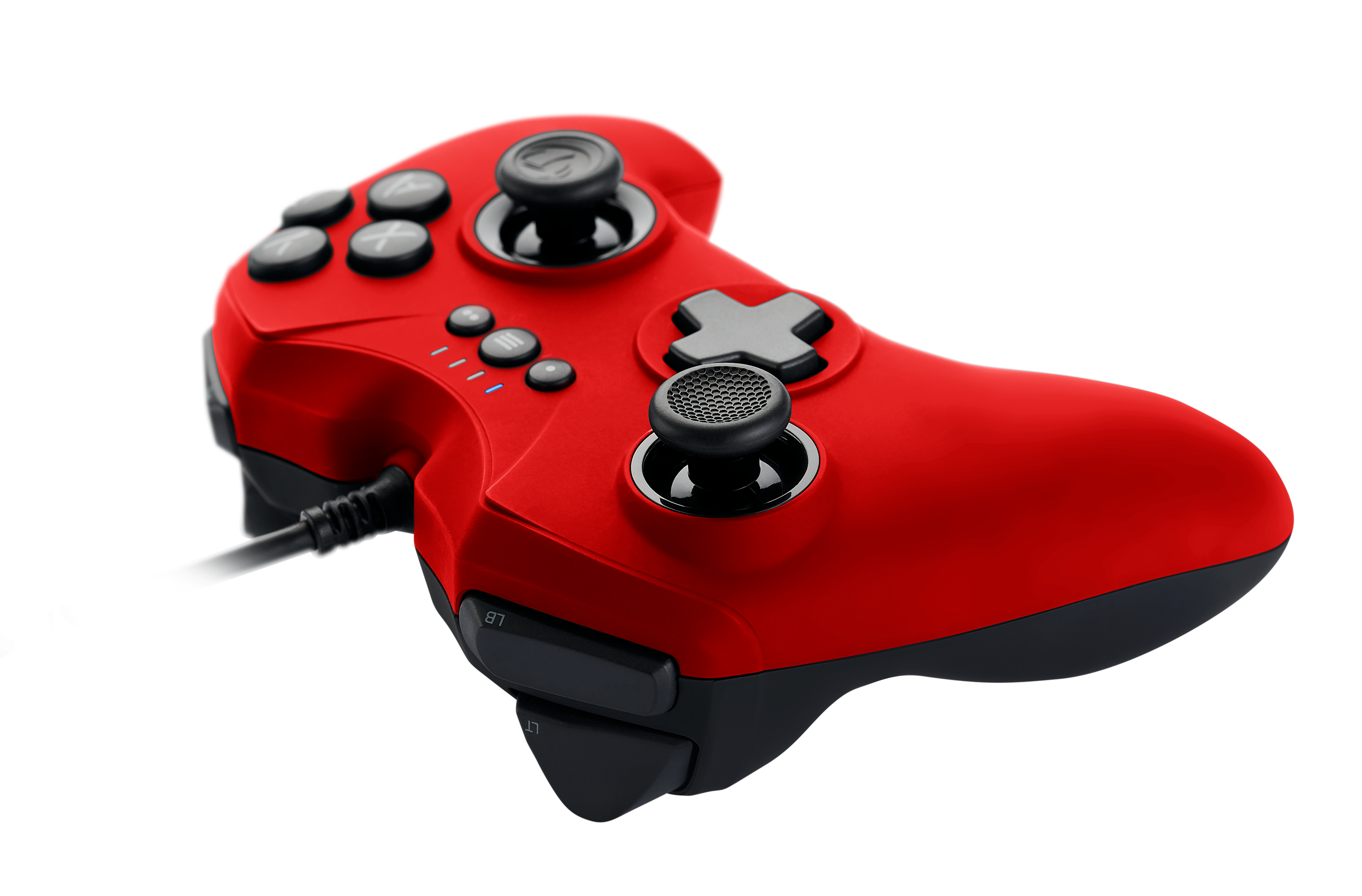 Un mando de juegos rojo con botones negros y un cable de carga negro.