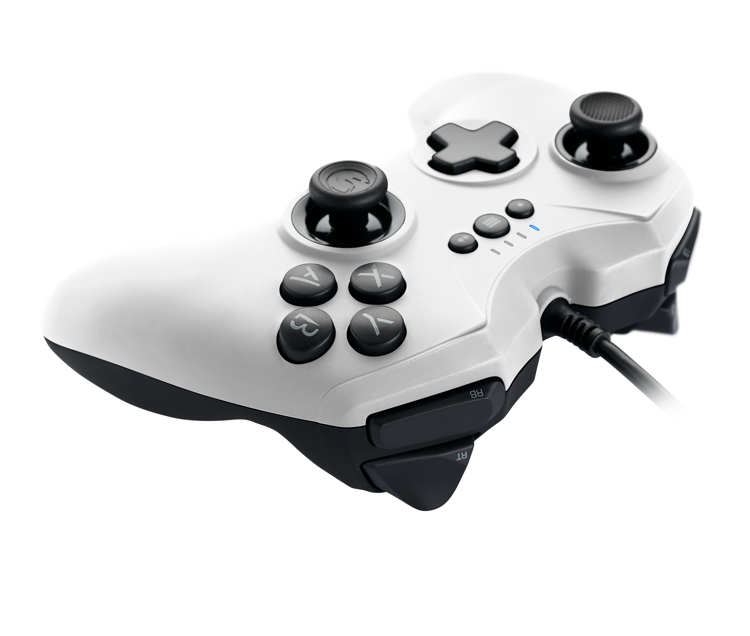 Mando de juego blanco y negro con botones negros. Está sobre un fondo oscuro.