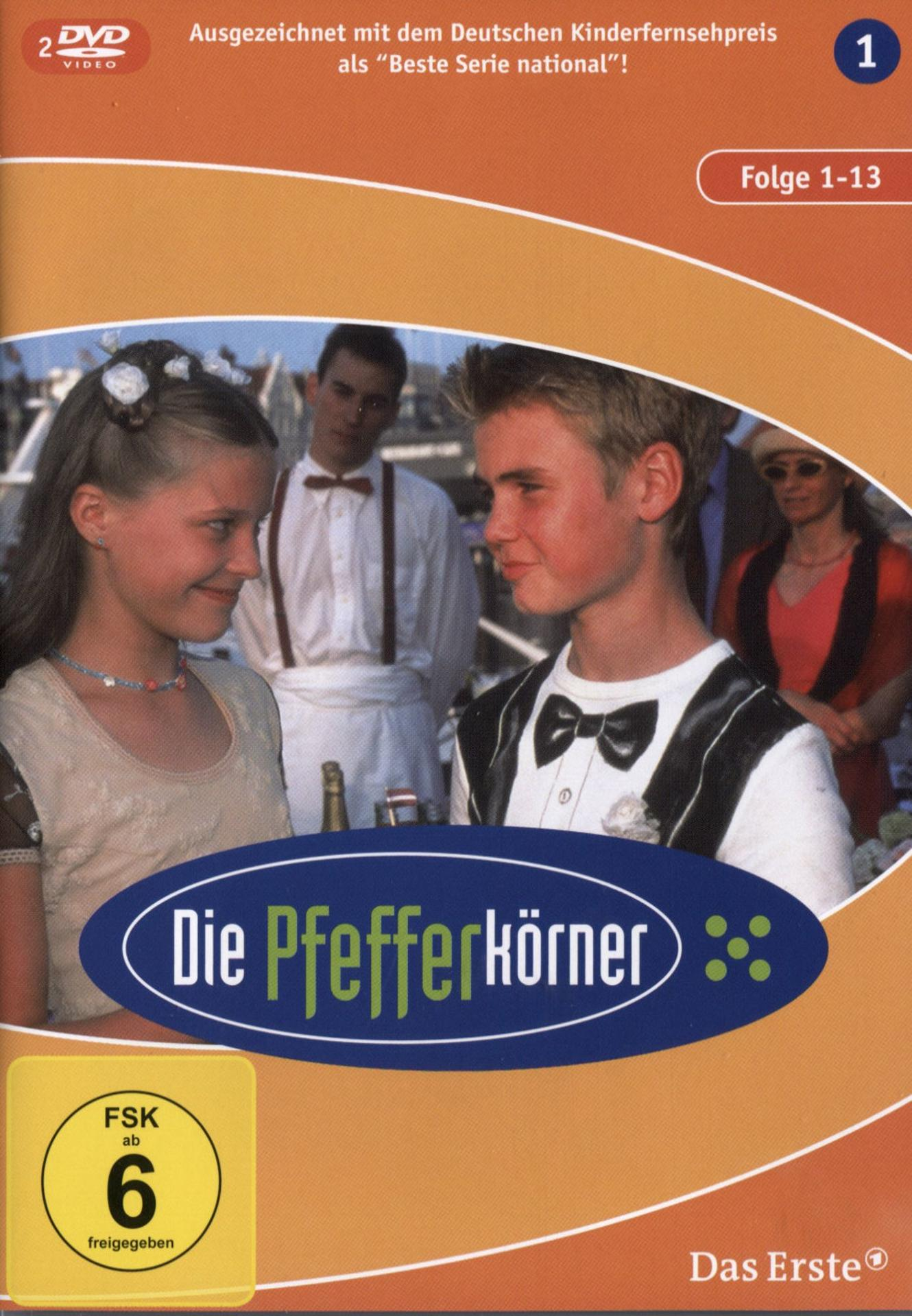 DVD-Cover von Die Pfefferkörner. Zwei Kinder stehen sich gegenüber. Der Titel ist blau.