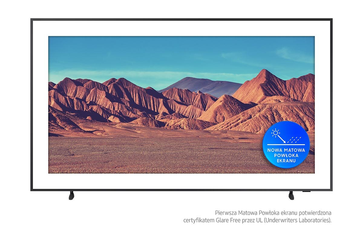 Ekran telewizora z krajobrazem pustynnym, z tekstem o ekranie bez odblasków.