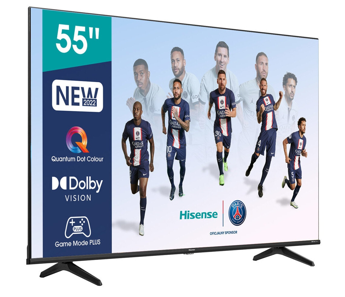 Telewizor 55" wyświetla piłkarzy, Quantum Dot Color, Dolby Vision i Game Mode Plus. Widoczne logo Hisense.