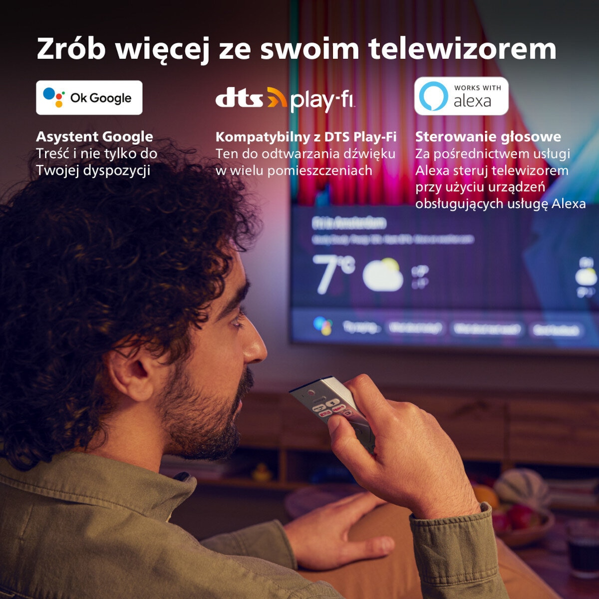 Mężczyzna trzyma pilota. Ekran TV wyświetla informacje pogodowe. Tekst: 'Rób więcej ze swoim TV'.