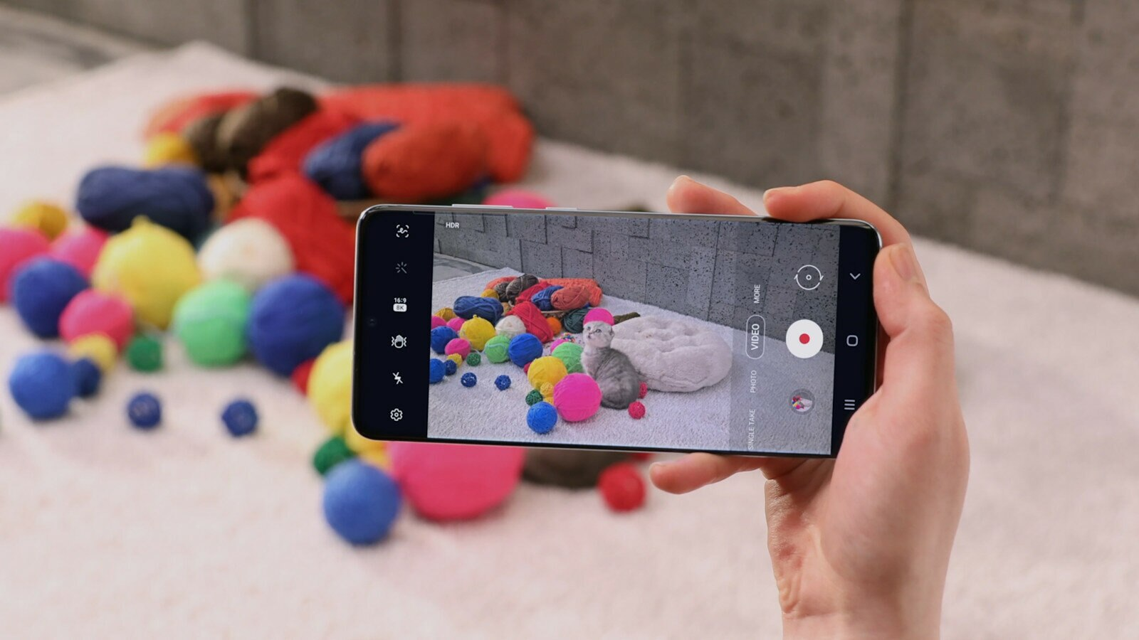 Smartfon SAMSUNG Galaxy S20+ 4G 128GB Szary SM-G985FZADEUE