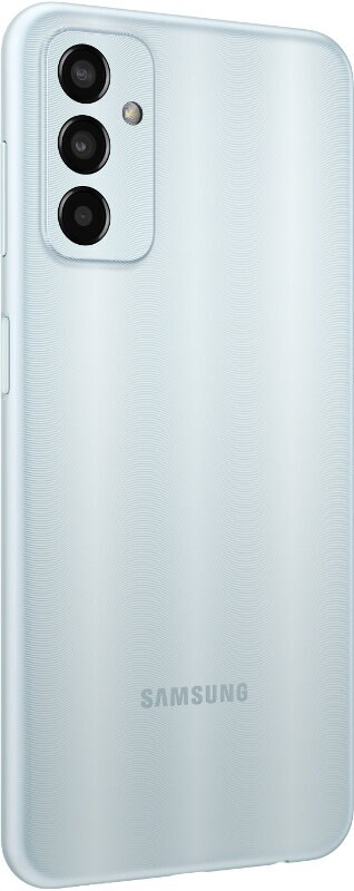 Jasnoniebieski tył smartfona. Trzy aparaty, bez logo marki.