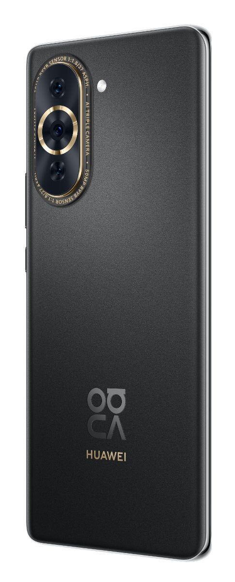 Czarny telefon Huawei, widok z boku. Posiada potrójny aparat z złotymi akcentami.