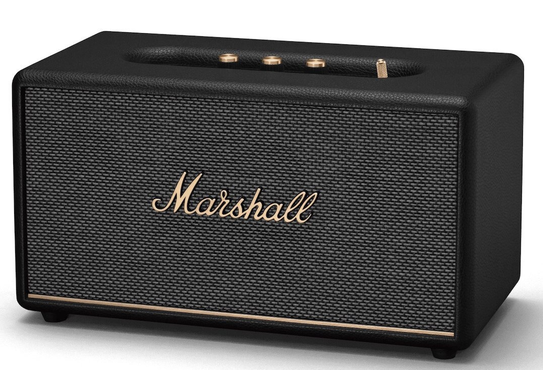 Czarny głośnik Marshall z logo Marshall i złotymi akcentami na czarno-szarym głośniku.