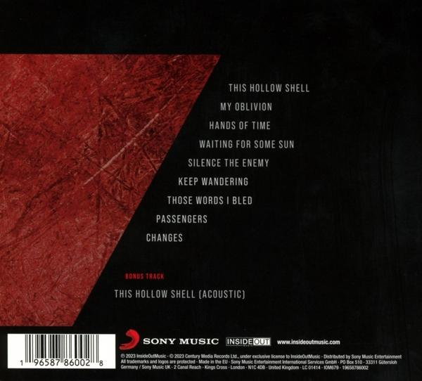 CD-Cover mit Titelliste und Sony Music Logo. Rotes und schwarzes Design.