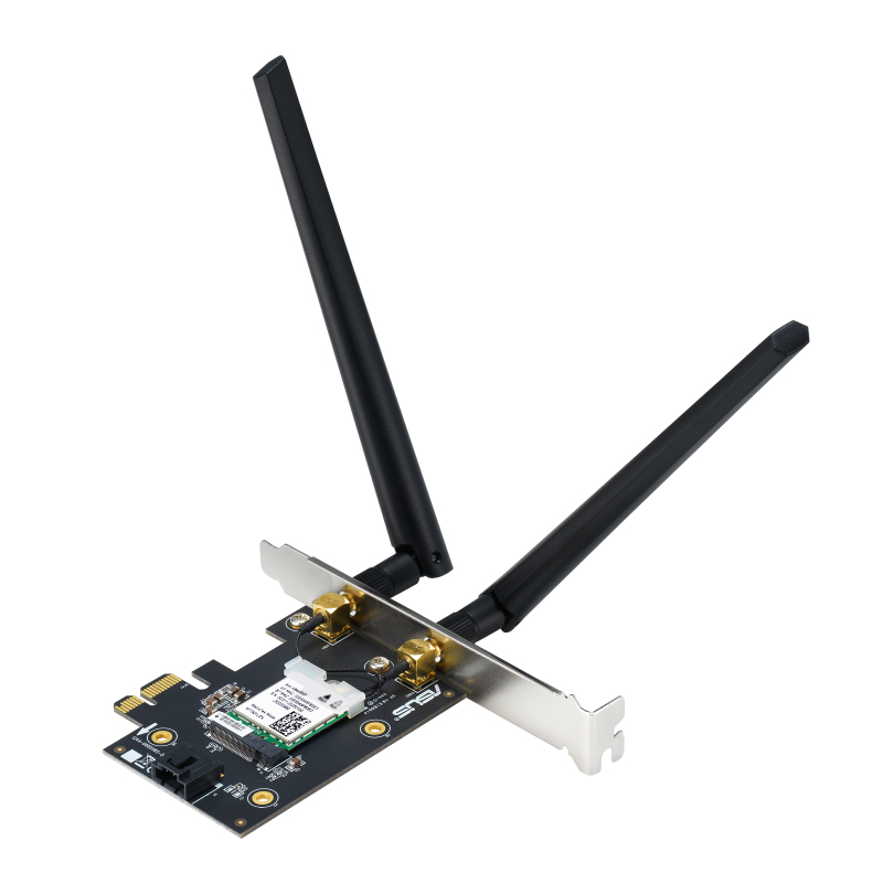 Eine schwarze und silberne Computernetzwerkkarte mit zwei schwarzen Antennen. Die Karte hat ein grün-weißes Etikett.