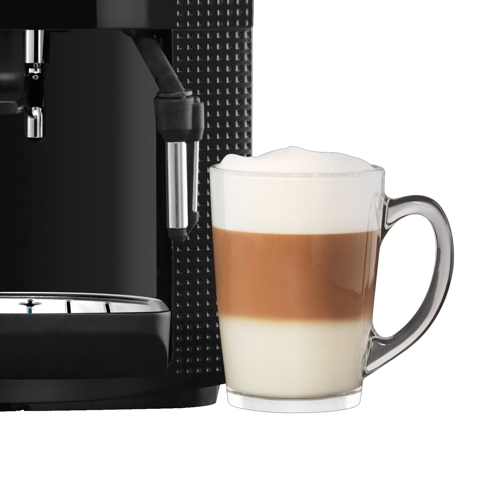 Een koffiemachine en een glas latte met schuim.
