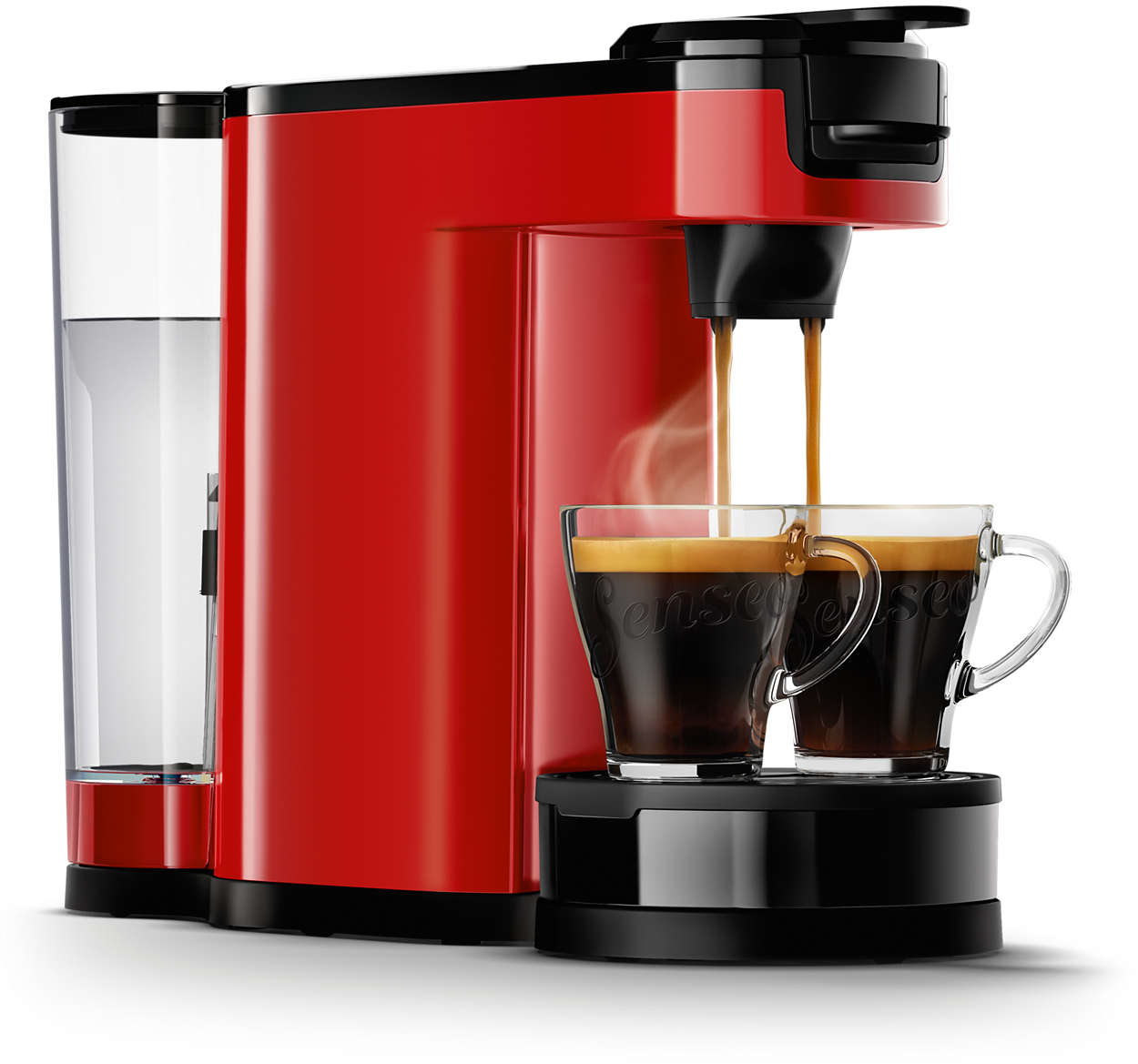 Rode koffiemachine, koffie in twee glazen schenkend. Witte achtergrond.