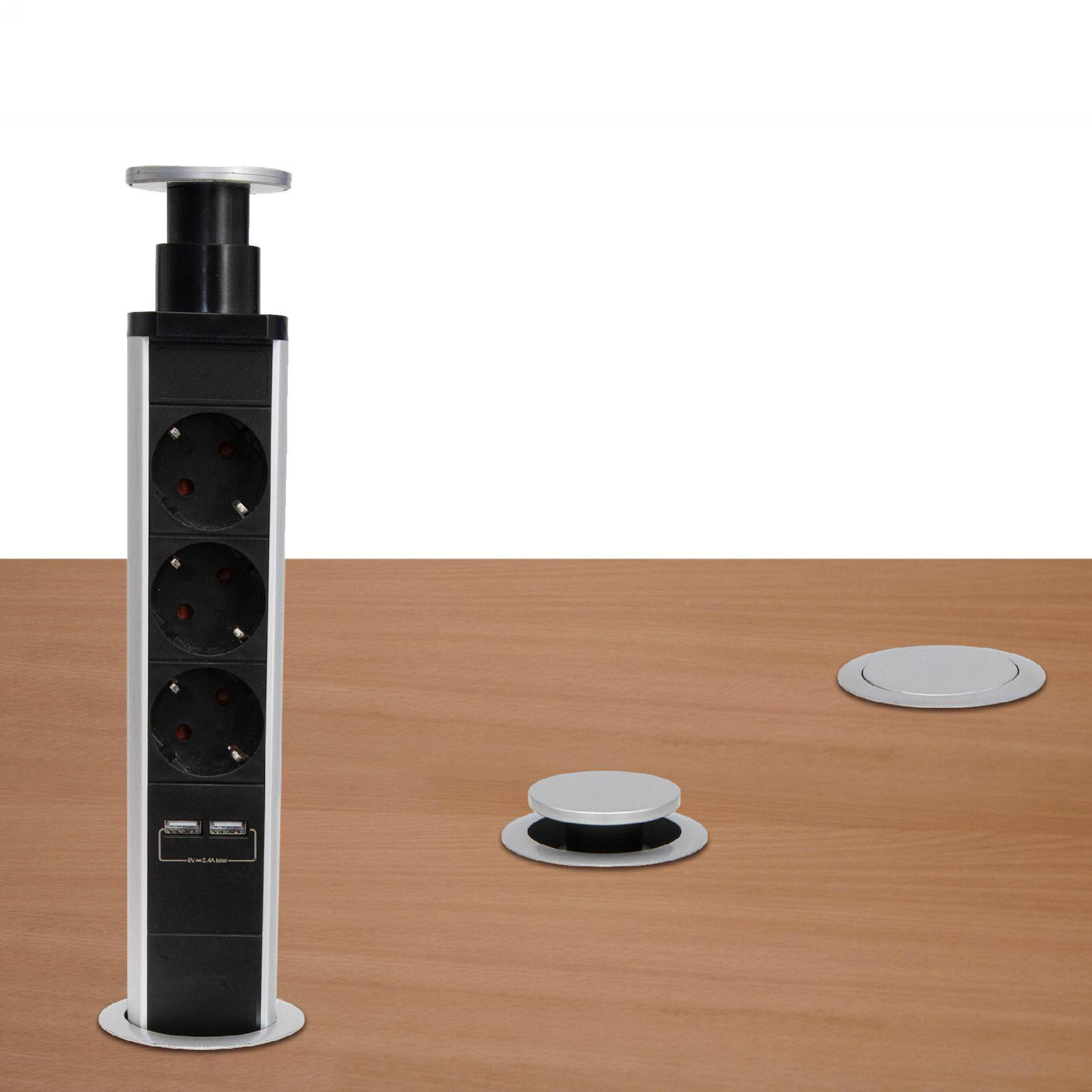 Hálózati aljzat, USB portokkal és két ezüst burkolattal.
