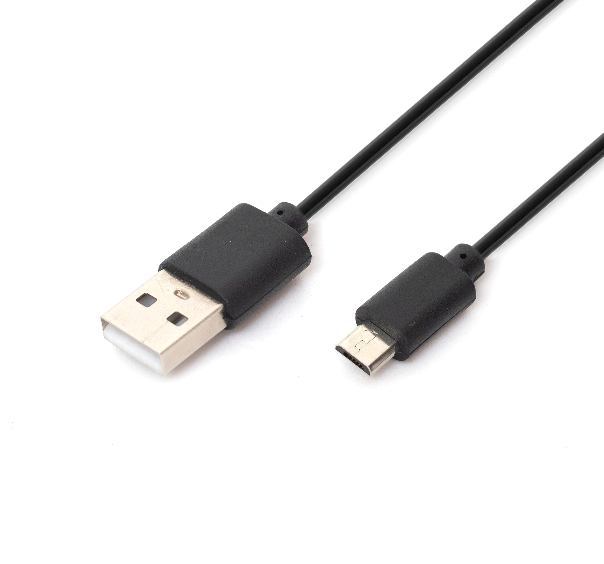 Fekete USB-micro USB kábel fehér háttér előtt.