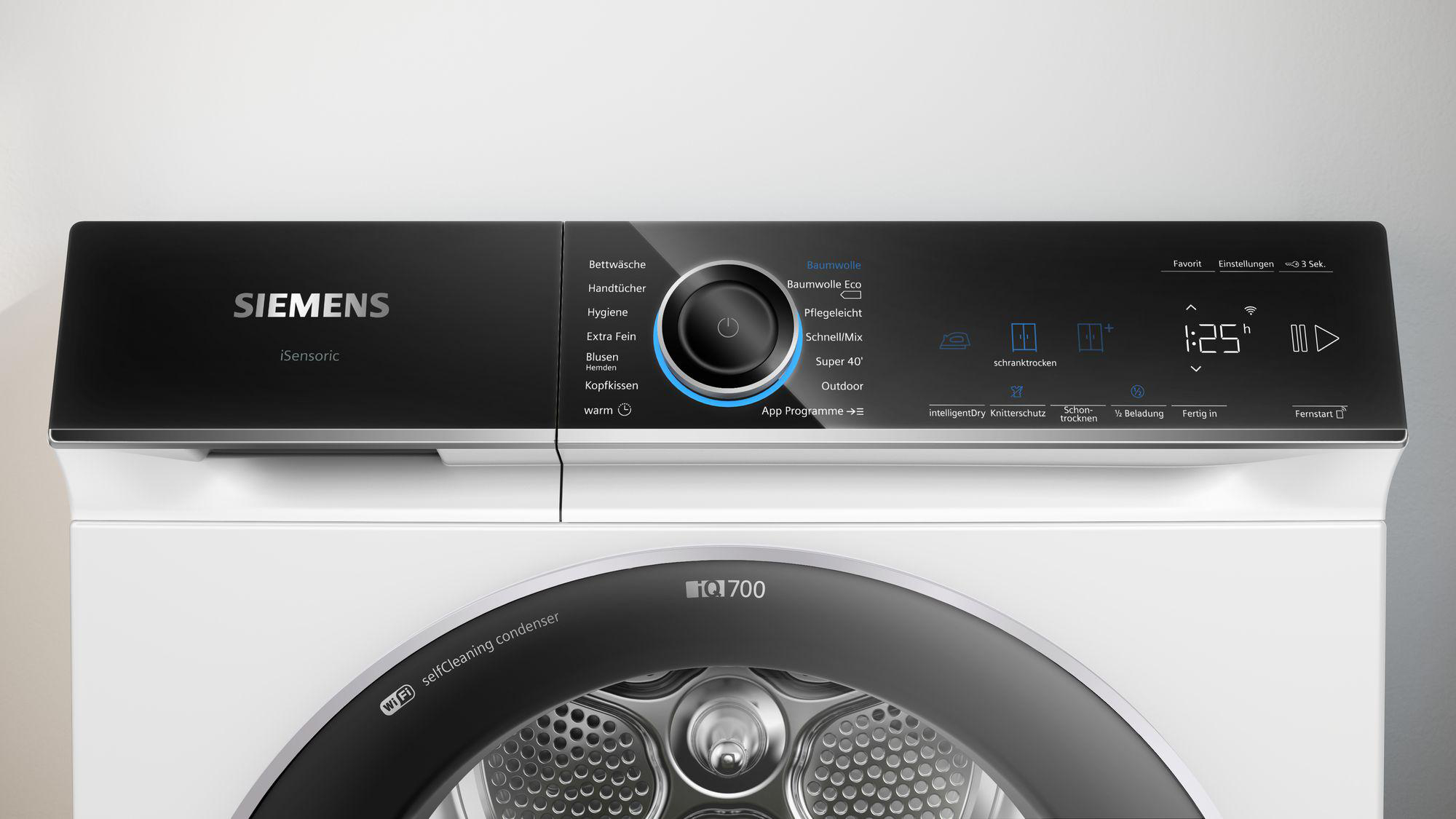 Nahaufnahme des Bedienfelds einer Siemens iQ700 Waschmaschine.