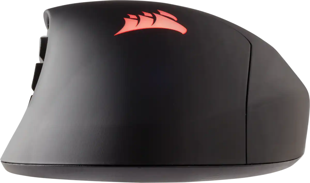 Fekete Corsair gamer egér piros, világító logóval a tetején.