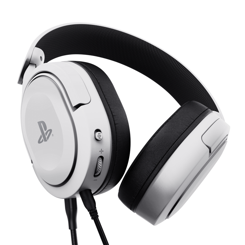 Fehér gamer headset fekete részletekkel és mikrofonnal, fekete háttéren.