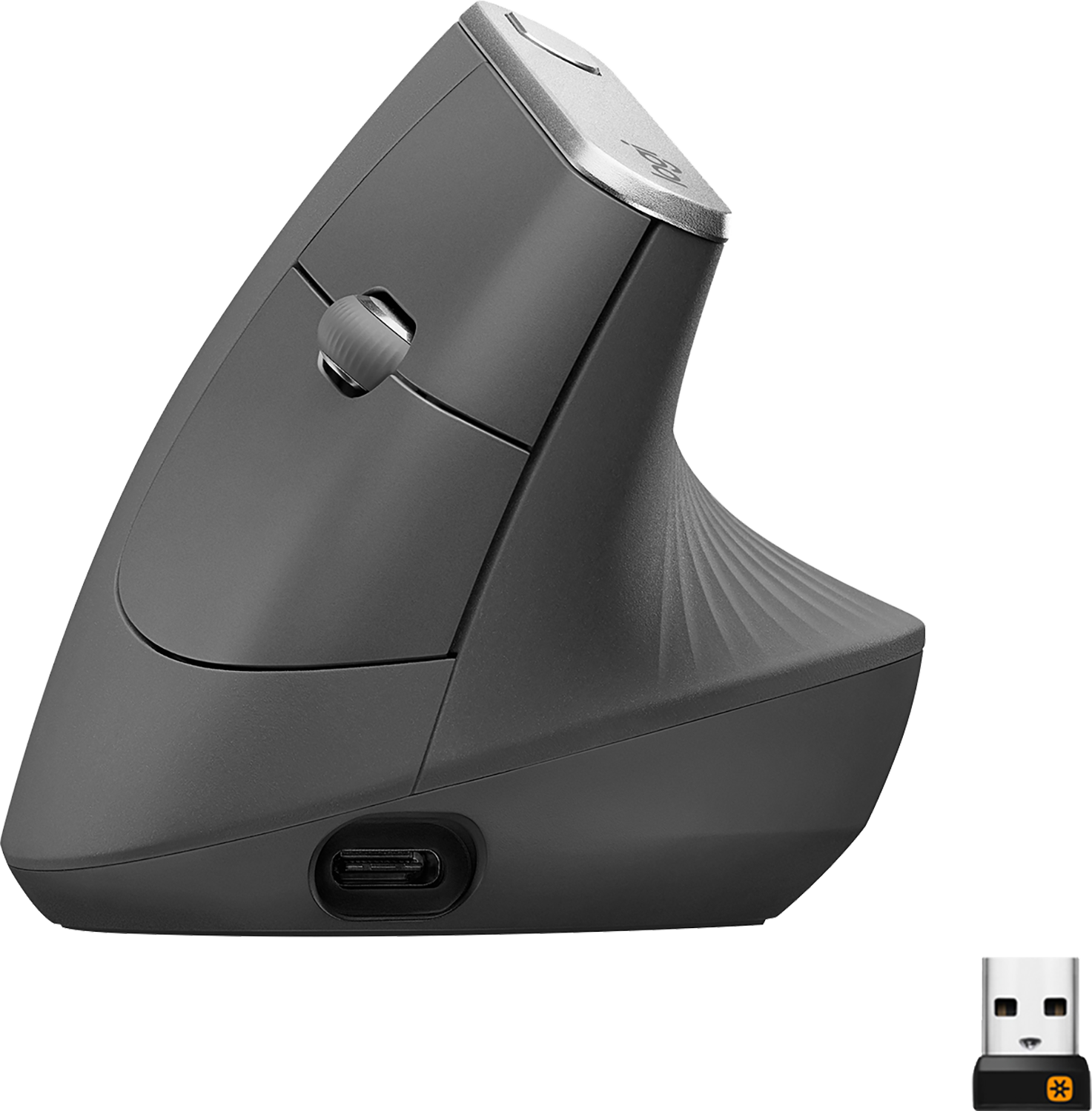 Een grijze verticale ergonomische muis met een USB-poort aan de onderkant en een USB-ontvanger.
