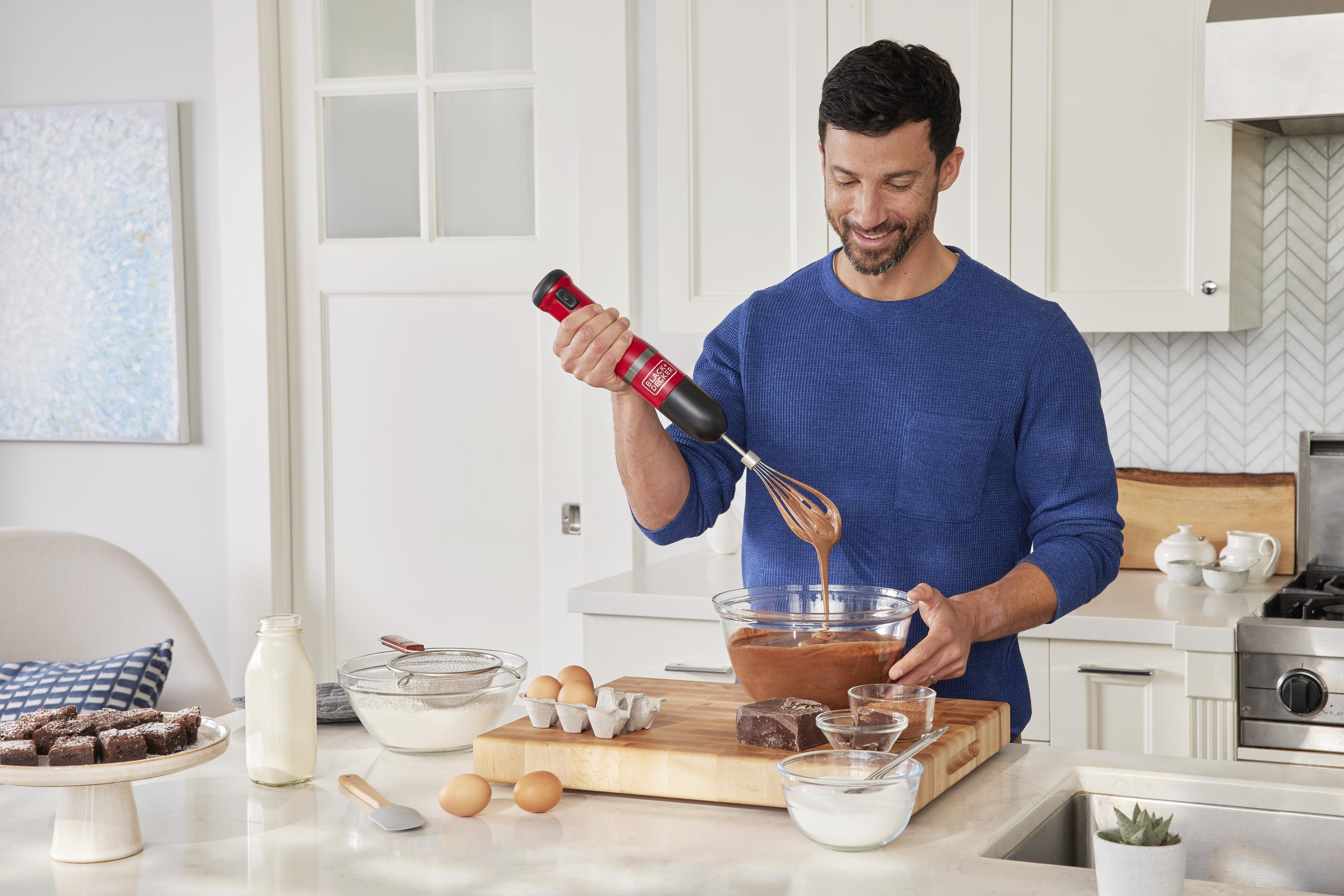 BLACK+DECKER BCKM1012KR 2er Set Kitchen Wand Stabmixer Rot (7,2 Volt, 0.7 l)
