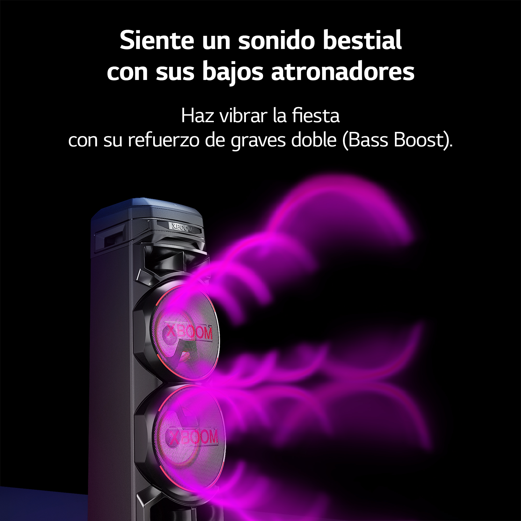 Un altavoz negro con efectos de luz rosa, la palabra BOOM aparece en los altavoces.