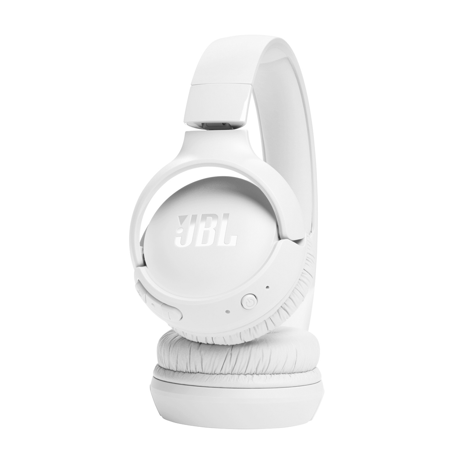 Cuffie JBL bianche su sfondo bianco.