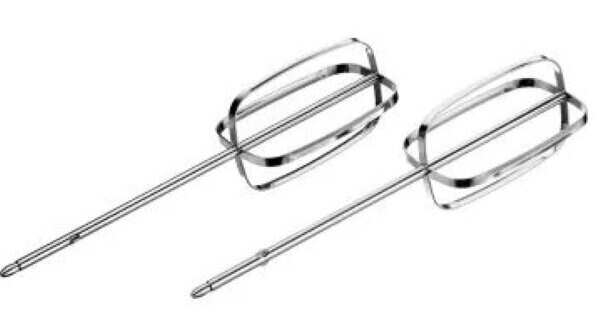 Dwa mieszadła do miksera. Są srebrne i mają pętlę.