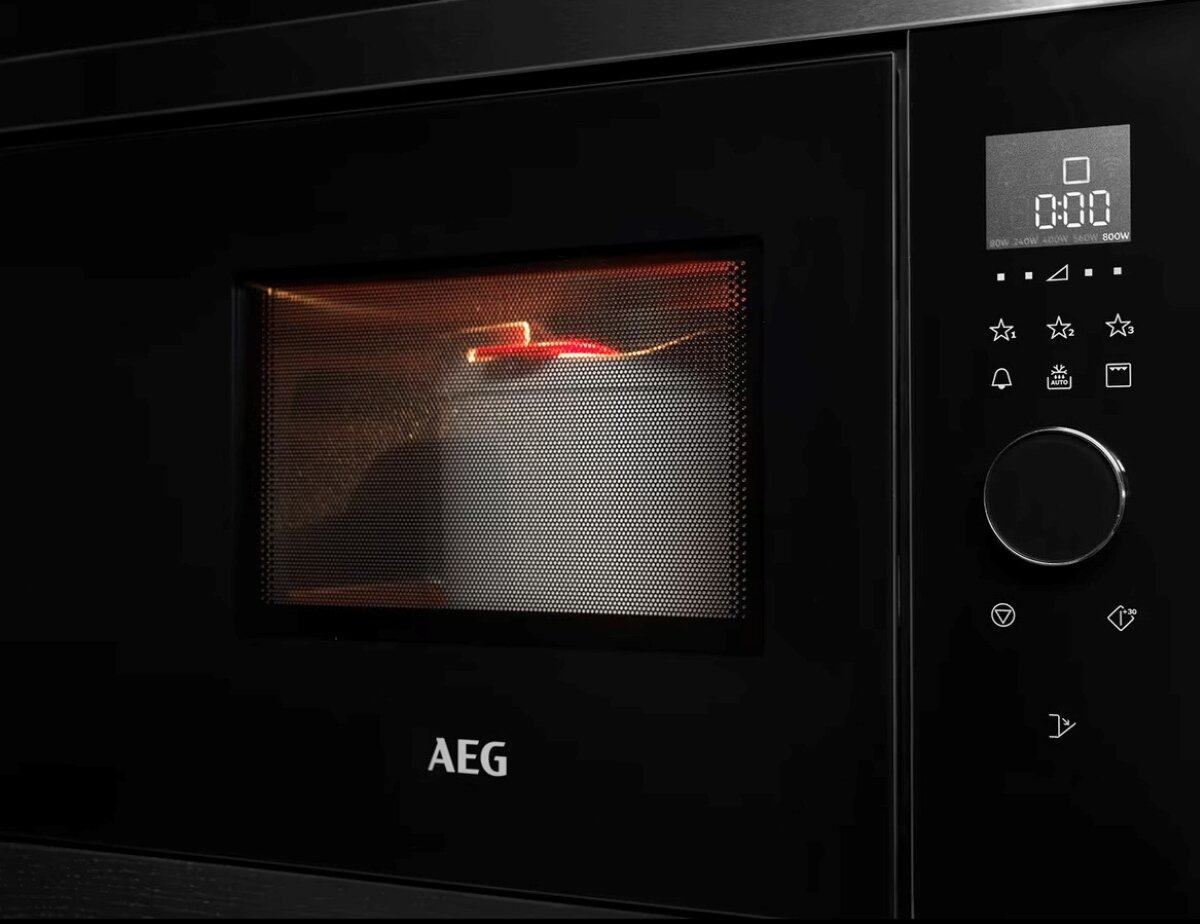 Kuchenka mikrofalowa AEG MBB1756SEB 8000