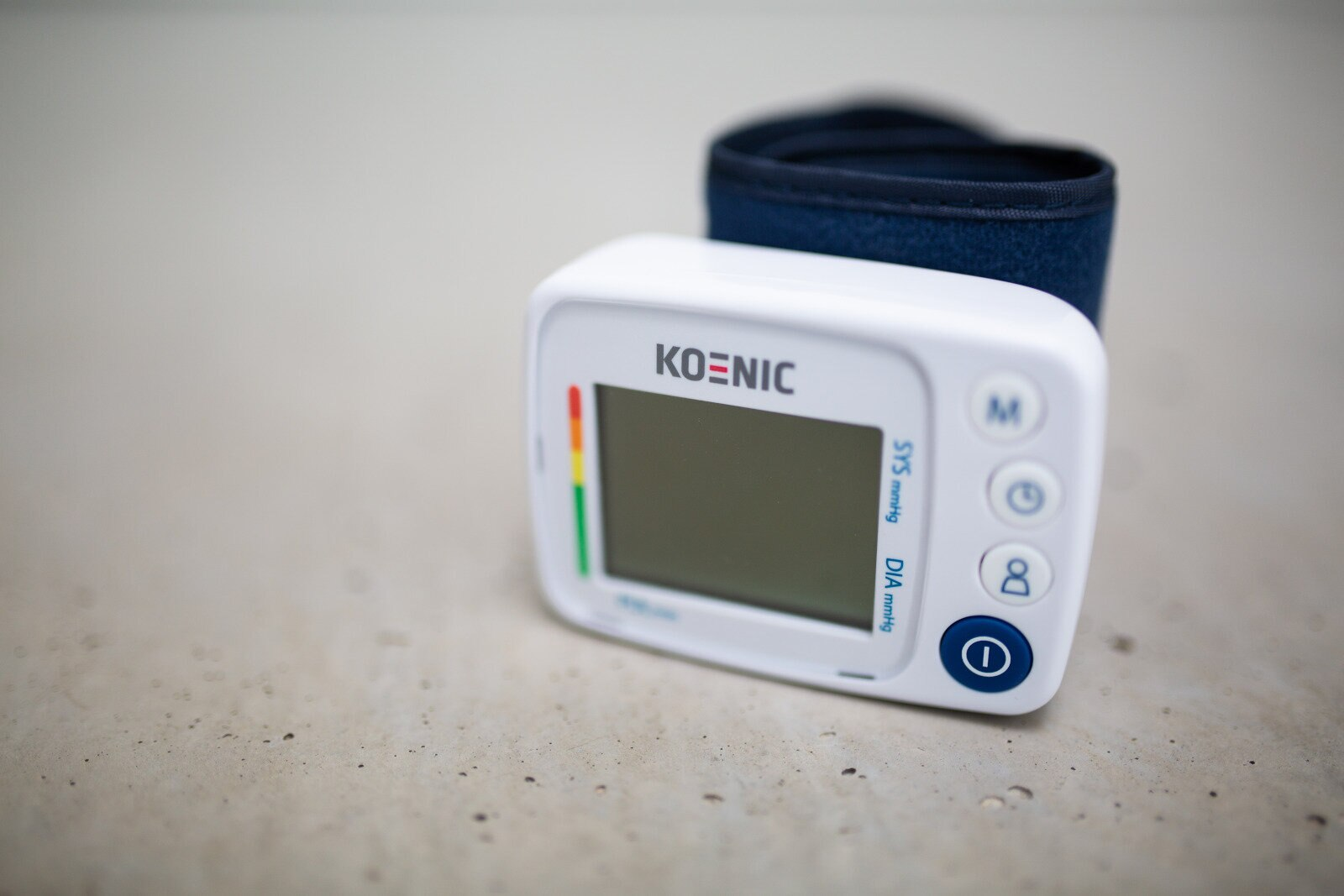 Ciśnieniomierz KOENIC KBP 1020