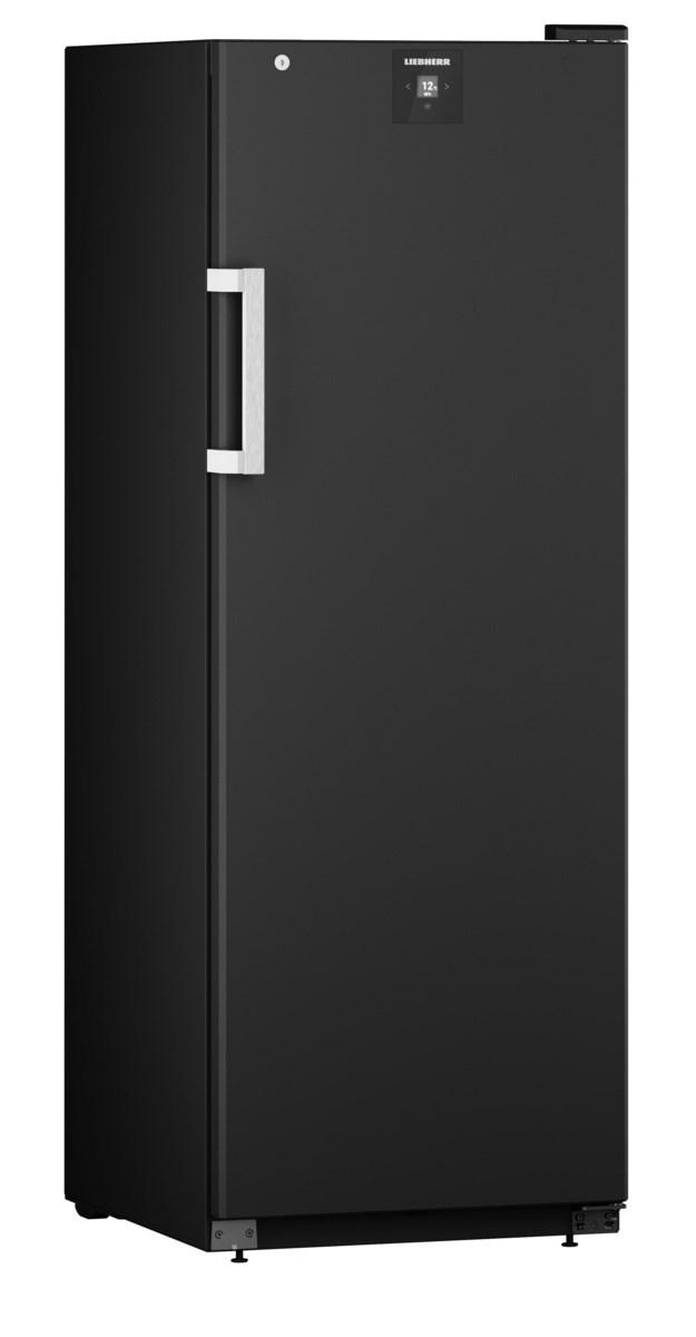 Schwarzer Kühlschrank mit Griff und Display oben. Schlankes und modernes Design.