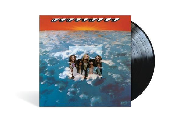 Aerosmith Albumcover, das die Bandmitglieder vor blauem Himmel zeigt.