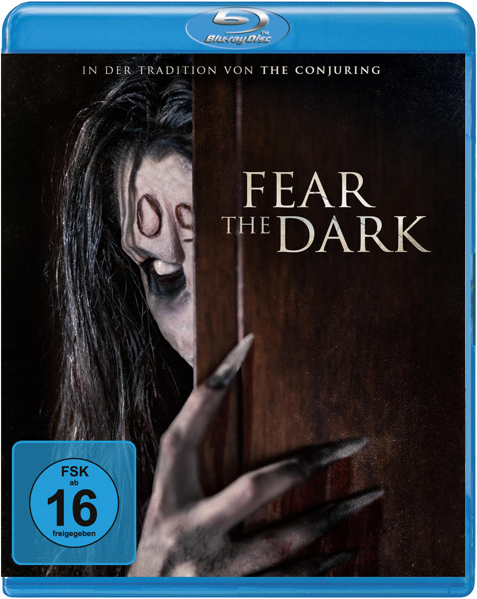 Blu-ray-Box von 'Fear the Dark'. Ein gruseliges Gesicht lugt durch eine Tür. Blauer Hintergrund.