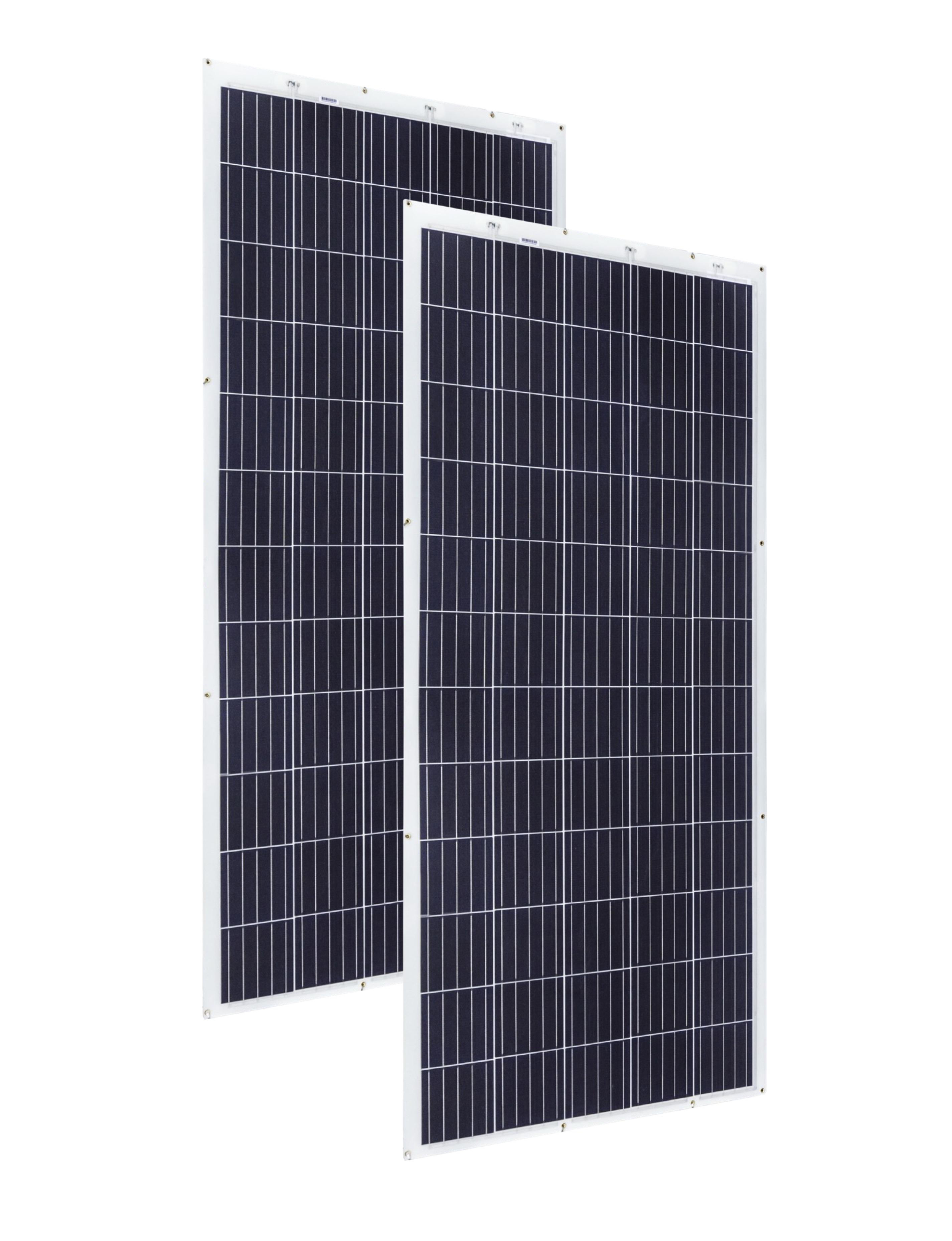 Zwei Solarmodule, schwarz mit weißen Rahmen, auf weißem Hintergrund.