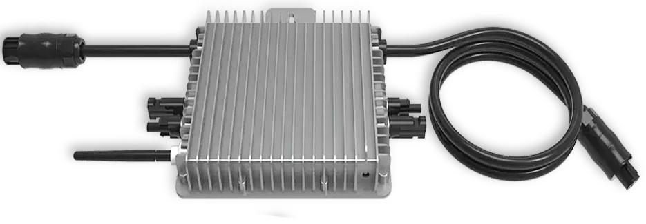 Ein silbernes rechteckiges Gerät mit Anschlüssen und einem schwarzen Kabel. Es ist eine Solarmodulkomponente.