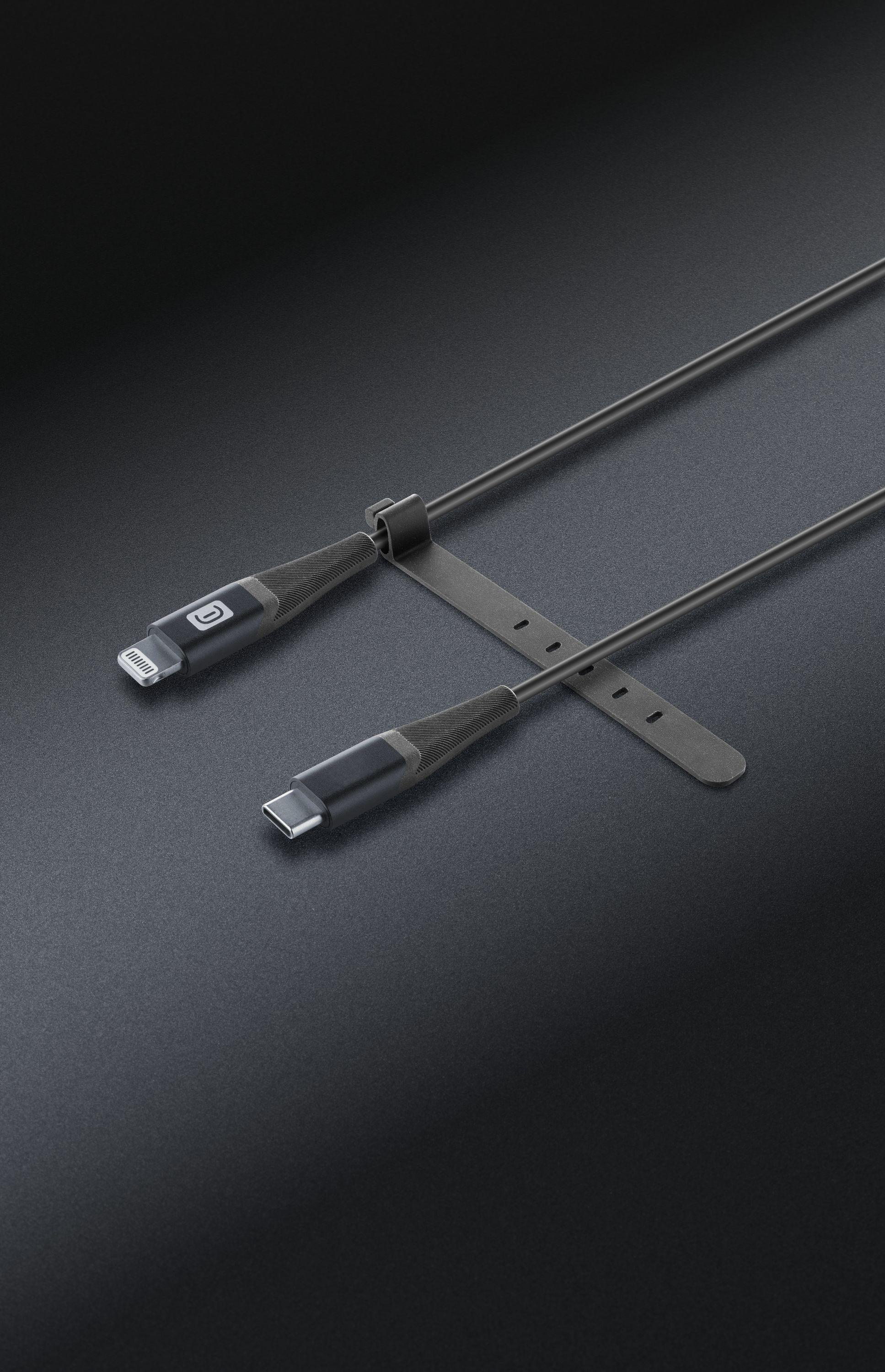 Zwei schwarze Ladekabel mit USB-C- und Lightning-Anschlüssen, die von einem Lederriemen zusammengehalten werden.