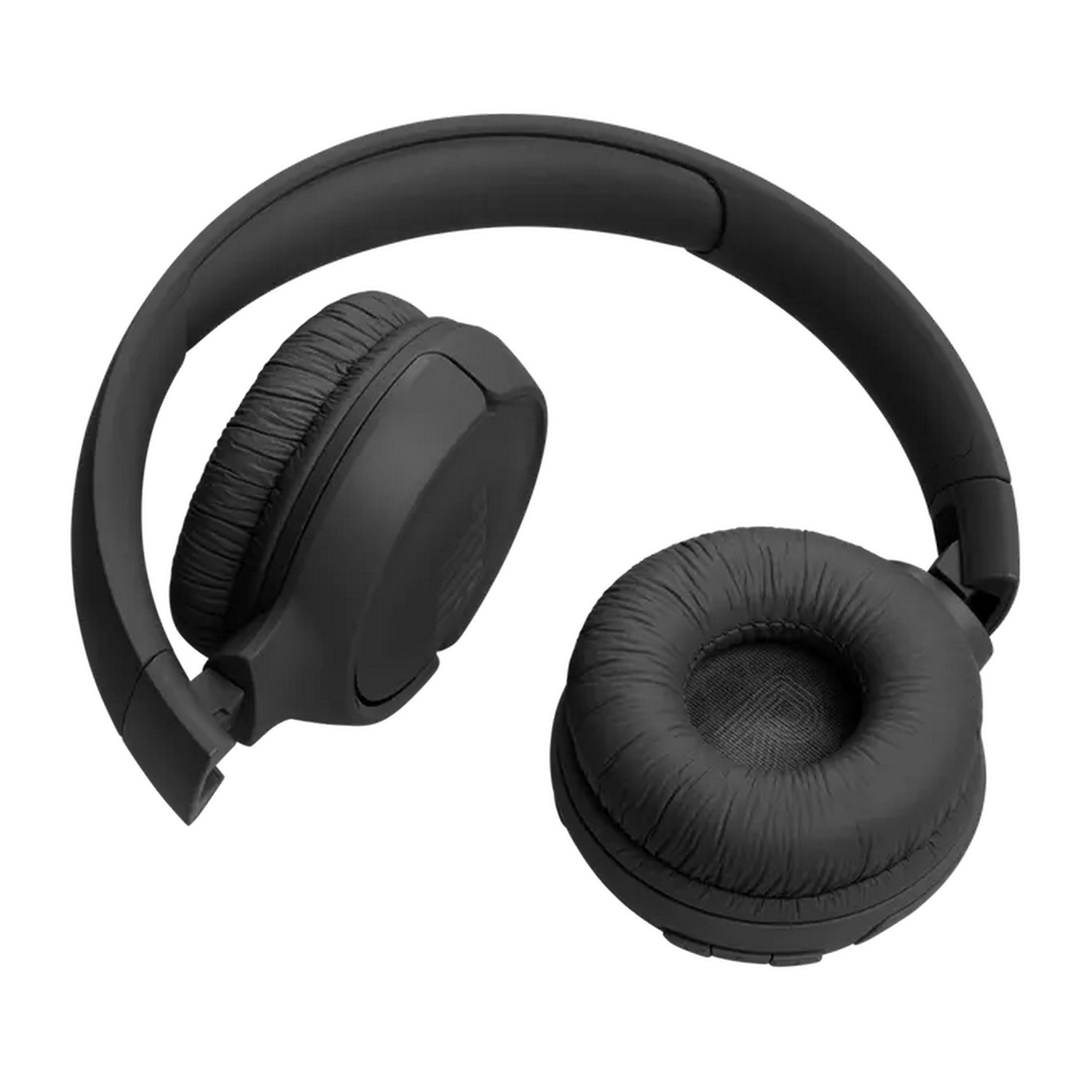 Casque noir posé, avec les oreillettes vers le haut et ouvertes.