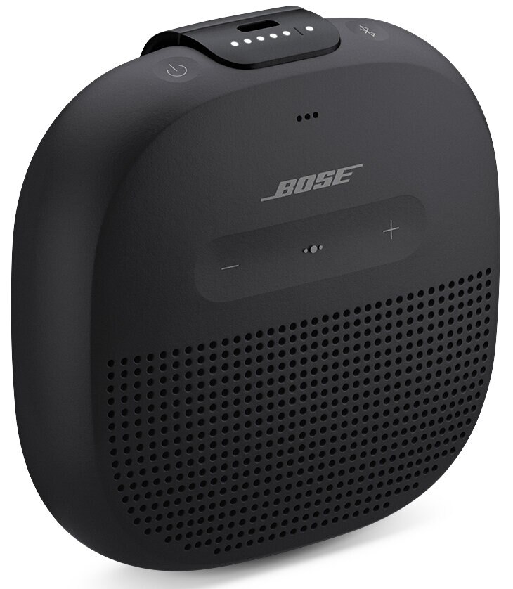 Czarny przenośny głośnik Bose z panelem sterowania i logo Bose, widok z izolacji.