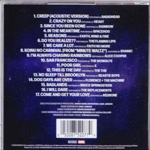 CD-Hülle mit sichtbarer Rückseite, Titelliste angezeigt. Weißer Hintergrund.