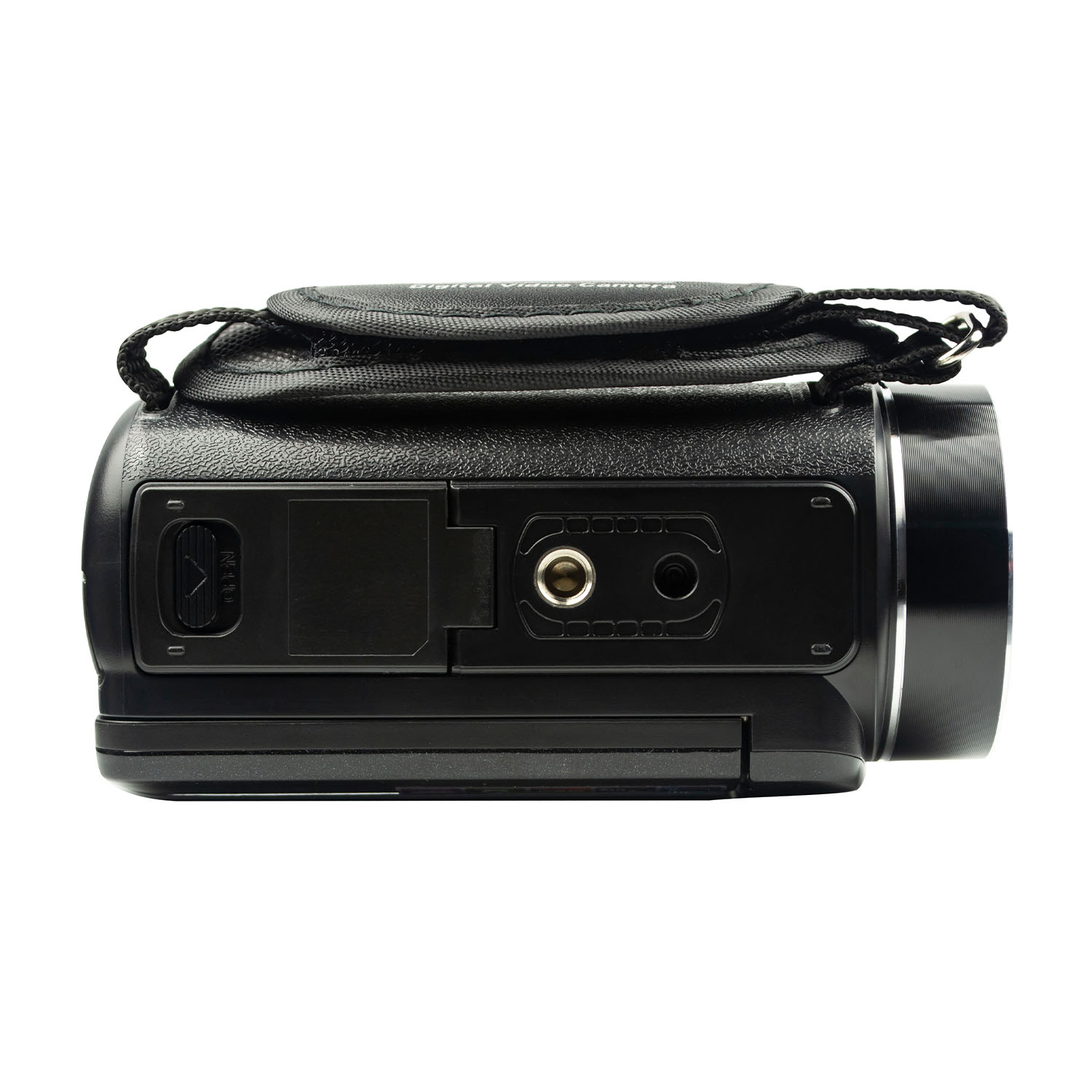 La vista laterale di una videocamera nera, che mostra le porte e il cinturino. La parte superiore ha una maniglia.