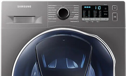 Zbliżenie panelu sterowania pralki Samsung.