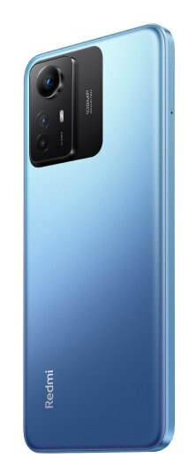 Niebieski telefon Redmi z modułem aparatu, widok z tyłu, pod kątem, aby pokazać tył, białe tło.