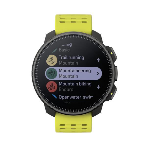 Eine Smartwatch mit gelbem Armband. Der Bildschirm zeigt Aktivitätsoptionen an. Weißer Hintergrund.