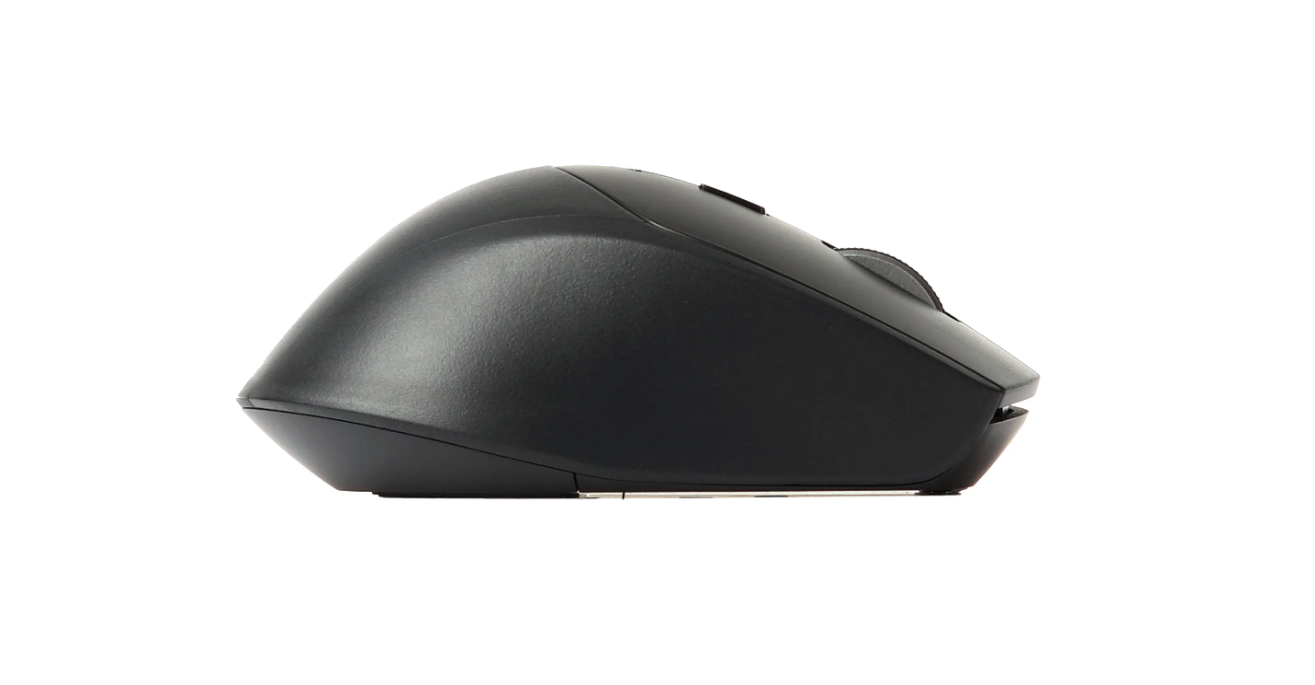 Seitenansicht einer schwarzen Computermaus. Sie ist kabellos und hat ein glattes Design.