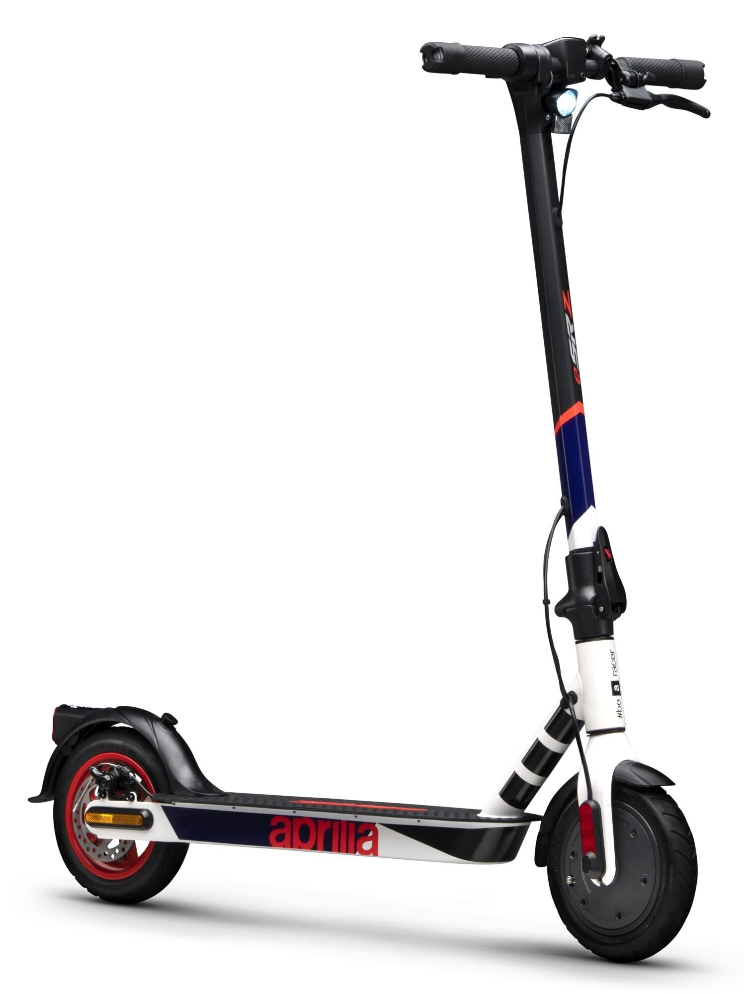 Biało-czarna hulajnoga elektryczna Aprilia na białym tle.