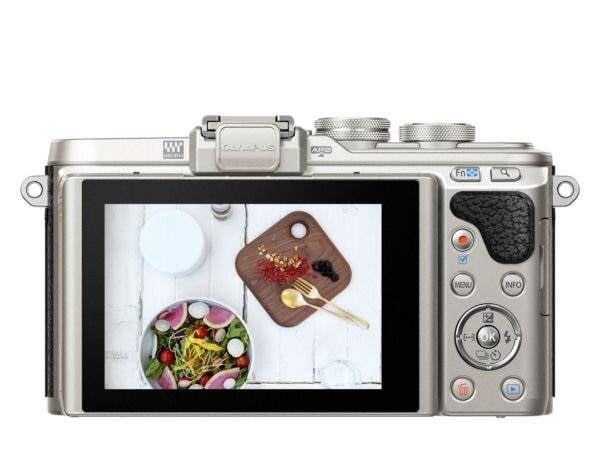 Aparat OLYMPUS PEN E-PL8 + 14-42mm Pancake Czarny | MediaMarkt