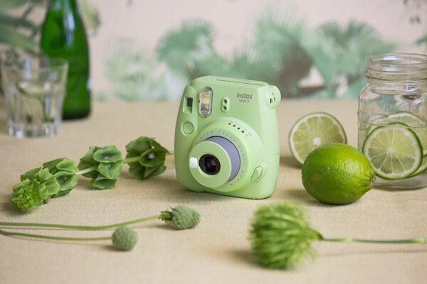 Aparat FUJIFILM Instax mini 9 Lime Green Limonkowy + 10 wkładów Instax mini + etui