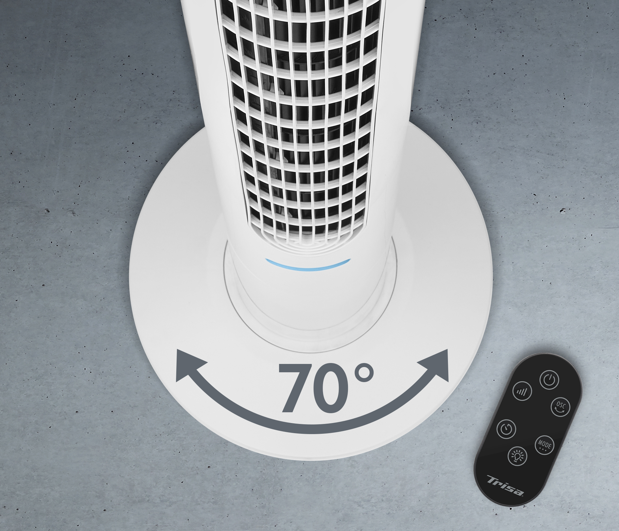 Weißer Turmventilator mit schwarzer Fernbedienung und 70-Grad-Oszillationsanzeige auf grauer Oberfläche.