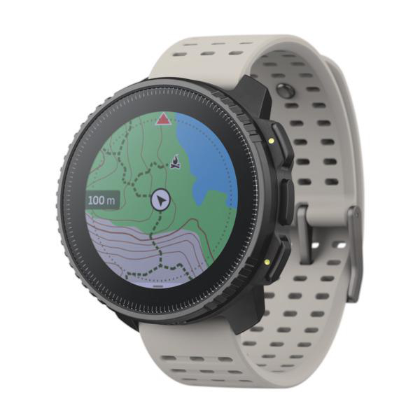 Eine Suunto Uhr, die eine Karte auf dem Bildschirm zeigt, mit beigem Armband.