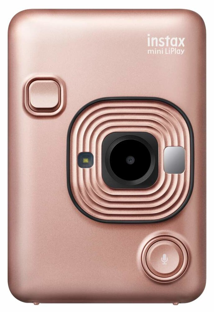 Aparat Instax w kolorze różowego złota. Posiada obiektyw, przyciski i głośnik. Widnieje na nim nazwa marki, Instax mini LiPlay.