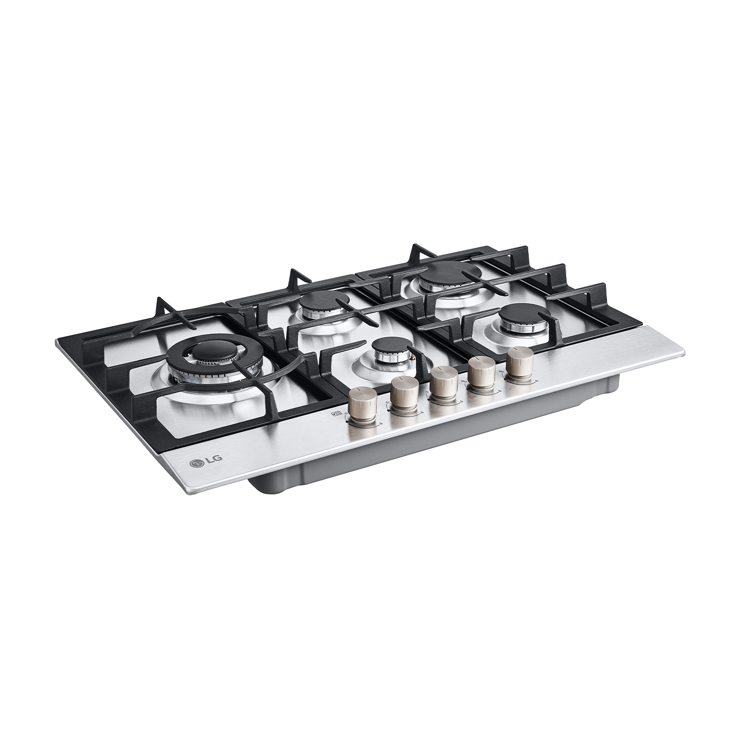 Un piano cottura a gas con cinque fuochi. Ha una superficie in acciaio inox e manopole.