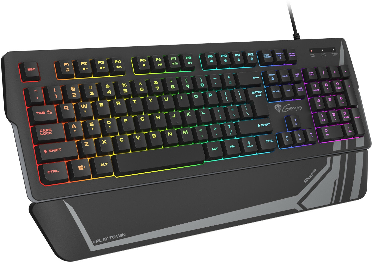 Czarna klawiatura z tęczowym podświetleniem i podpórką pod nadgarstek. Klawisze są w pełni widoczne.