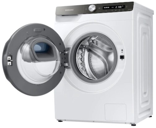 Biała pralka z otwartymi drzwiami, widoczny bęben.